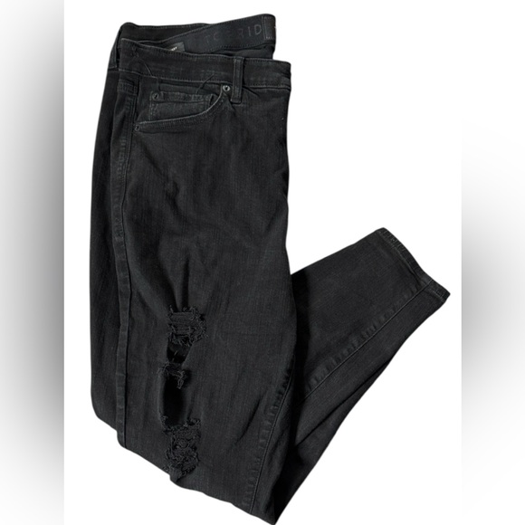 torrid Denim - Torrid Black Distressed/Ripped Skinny Jeans – Plus Size